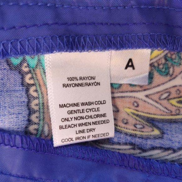 NWOT LOFT Boho Blue Paisley Mid-Rise Slim Fit Vacation Pants sz. 00 - Picture 8 of 8